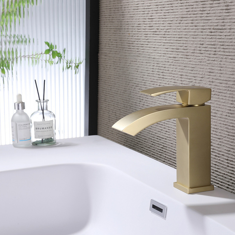 Смеситель для раковины Abber Wasserfall AF8610G