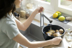 Смеситель для кухни Hansgrohe Zesis M33 74804670