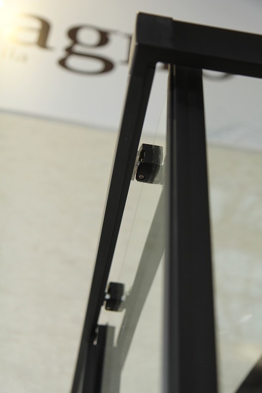 Душевой уголок Cezares Eco 100x100 ECO-O-A-2-100-C-NERO