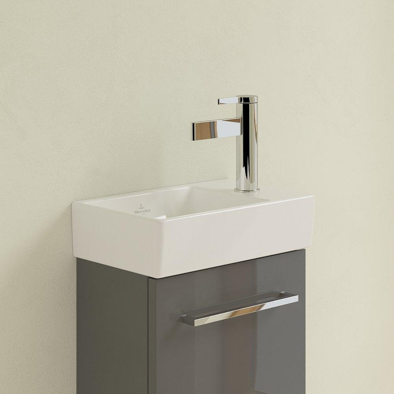 Раковина Villeroy&Boch Avento 36 L 43003L01 цвет Альпийский белый