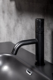 Смеситель для раковины Boheme Stick 121-B-MR-B